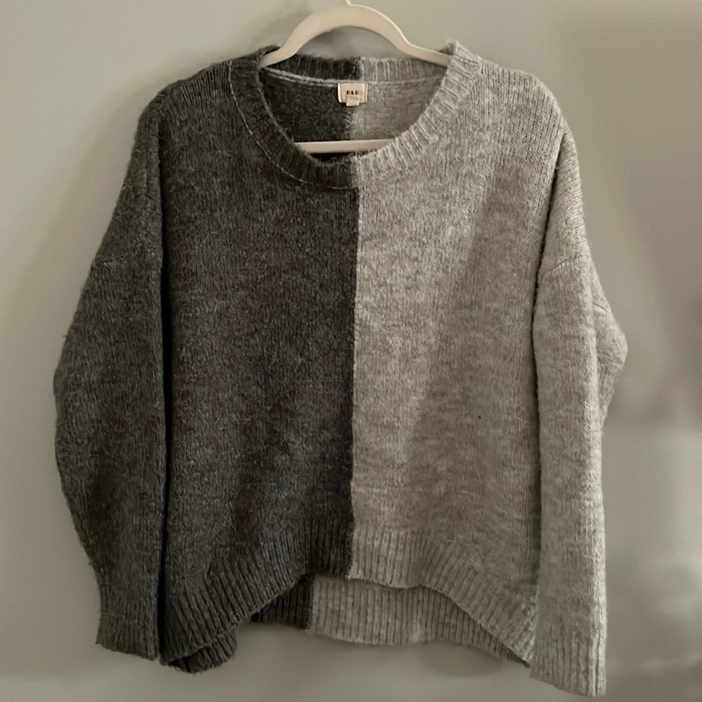 Vici Grey Sweater - image 1